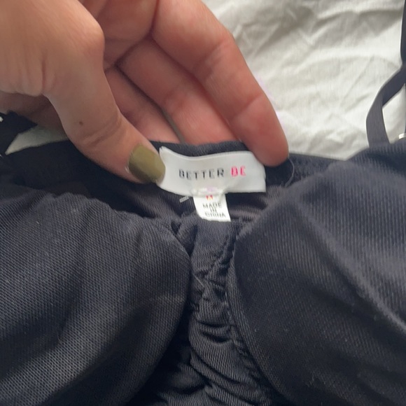 Black tank top - Picture 4 of 4